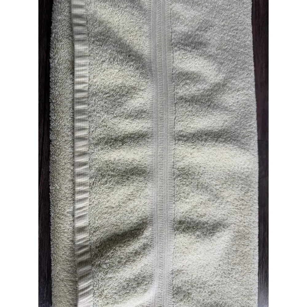 Lauren Ralph Lauren 100% Cotton Bright Yellow 53” X 29” Bath Towel Solid Single
